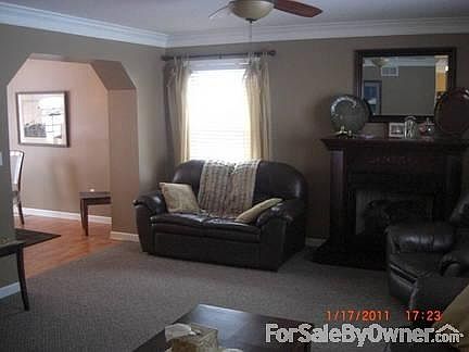 5th image of 12 Alec Ln