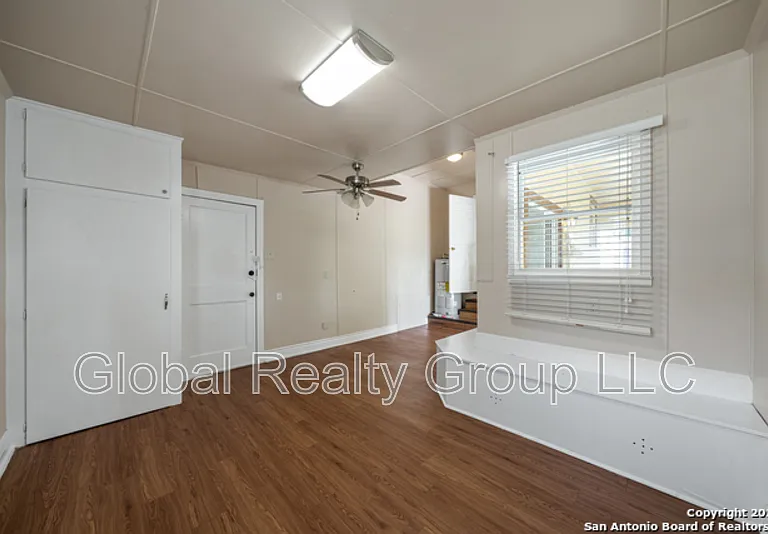 400 Mitchell Ave — Photo 12
