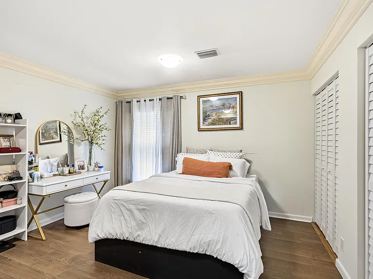 5223 Deerhurst Crescent Cir — Photo 38