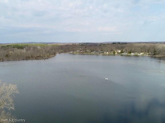 4th image of 2705 Melvin Rd