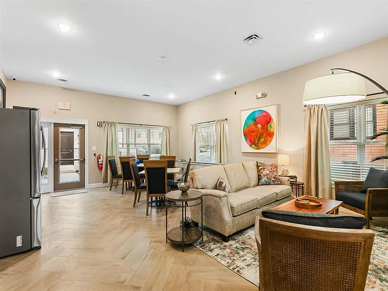 Drexel Hill Apartments — Photo 9