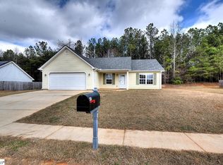 407 Brenna Ln, Simpsonville, SC 29681