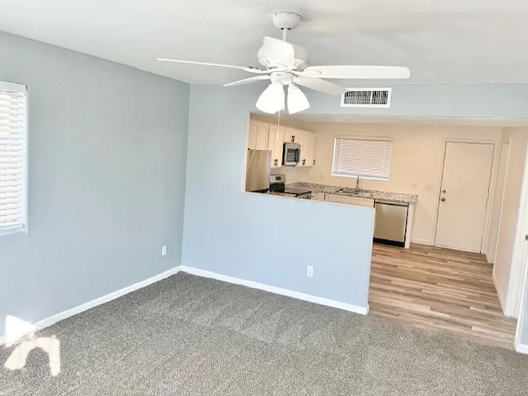 2602 W Ocotillo Rd — Photo 8