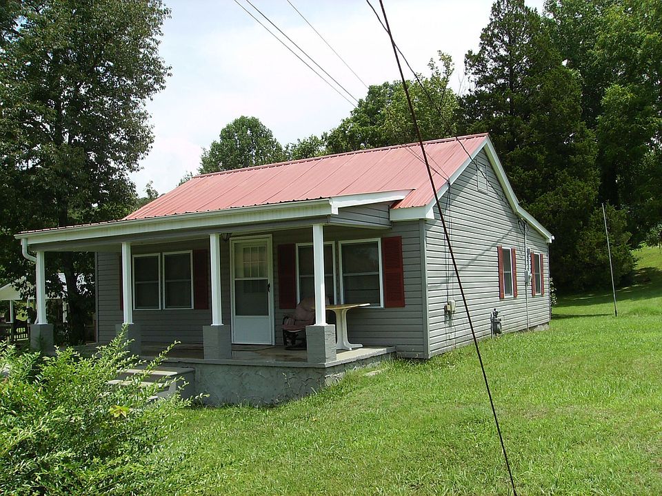 1st image of 300 Wagoner St