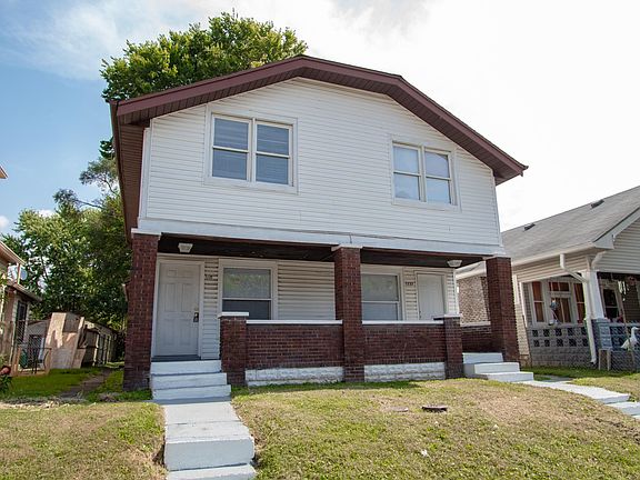 4th image of 1339 N Dearborn St