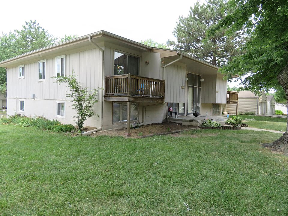 1st image of 3020 S 115th Ave #3020