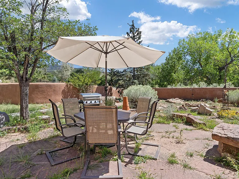 1316 Cerro Gordo Rd — Photo 34