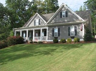 55 Retreat Dr, Newnan, GA 30263