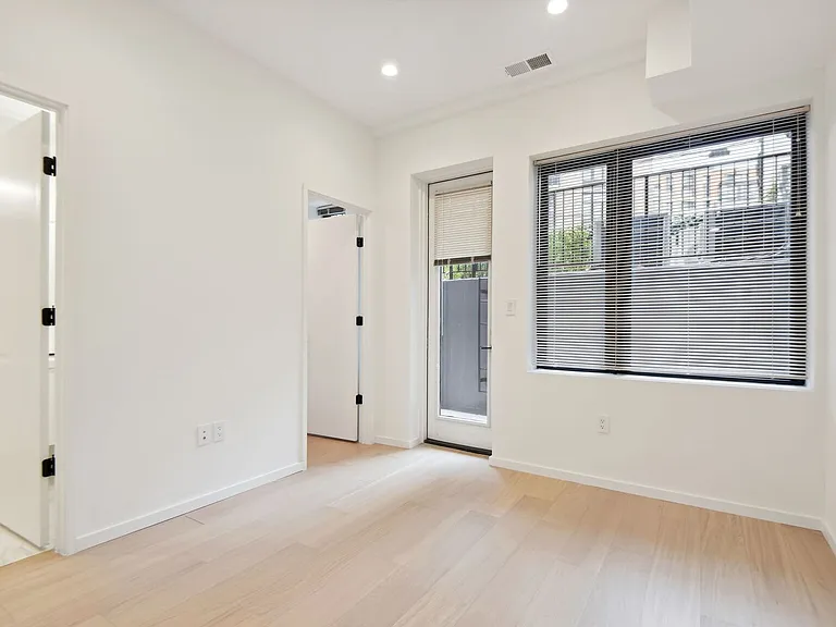 424 M St NW #2 — Photo 2