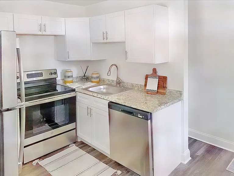 2479 Julia Ave — Photo 23