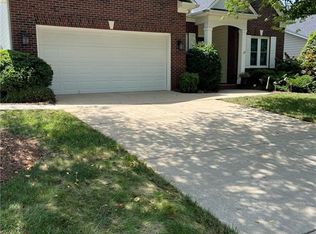 2303 Old Towne Dr, Greensboro, NC 27455