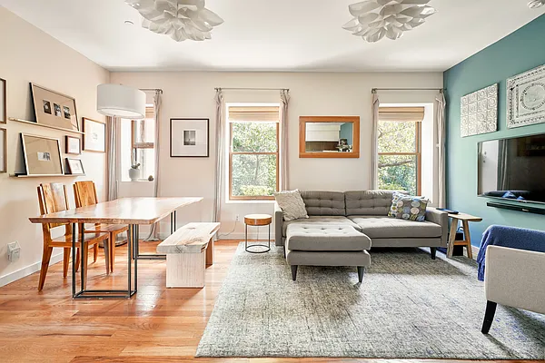 Sold by Compass | media 2