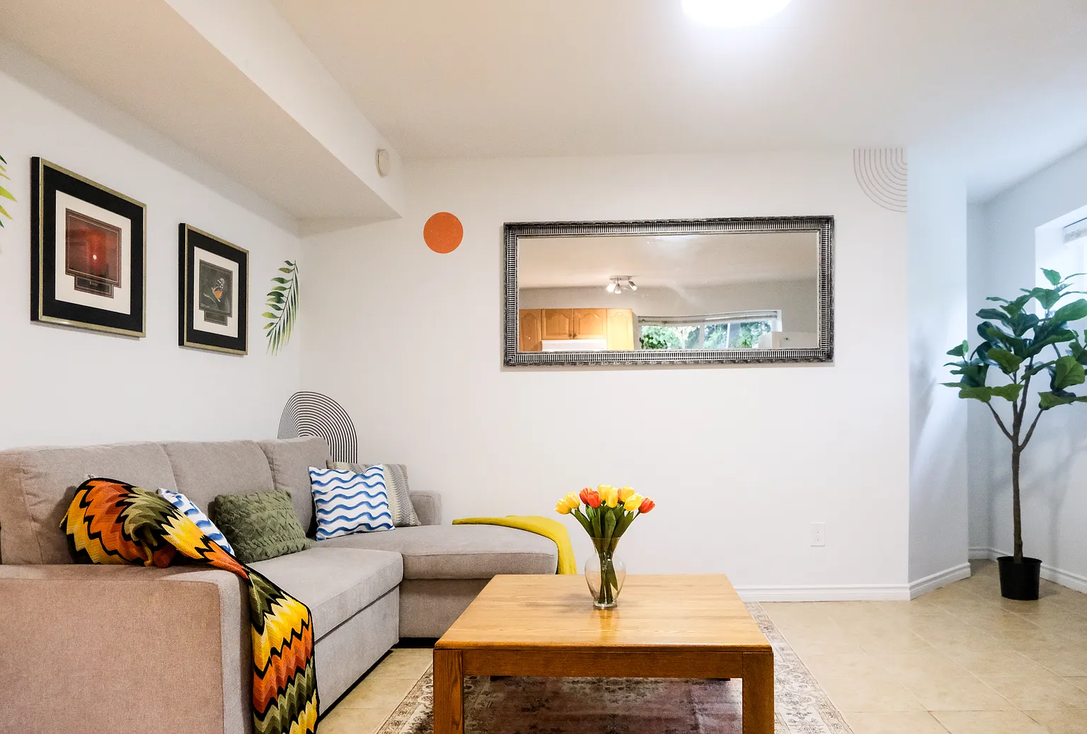 5851 Eglinton St photo 1