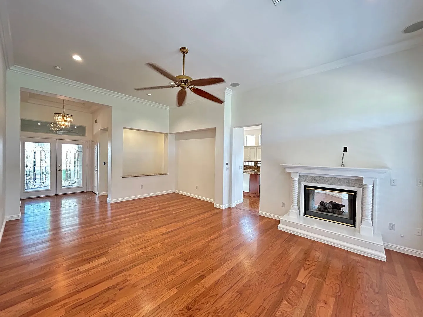 Sun City Summerlin Home on Golf Course! — Photo 3