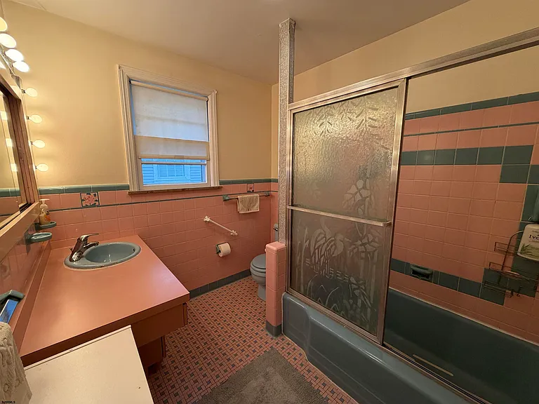 33 N Gladstone Ave #JULY 1ST-LABOR DAY — Photo 22