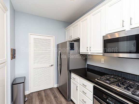 4th image of 2616 Bellezza Dr