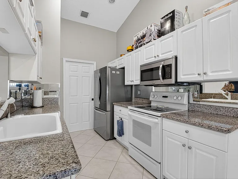 7470 Chorale Rd — Photo 9