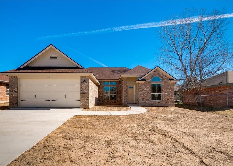 1st image of 513 Heather Ln