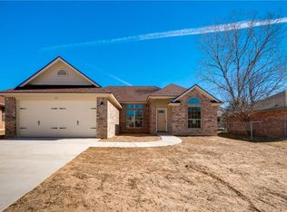 513 Heather Ln, Keene, TX 76059