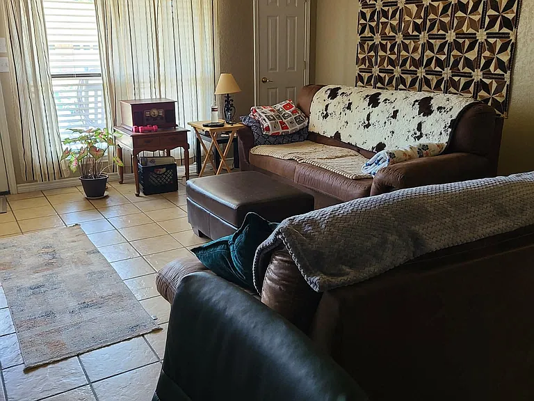 1834 N Paddock St #1834 — Photo 6