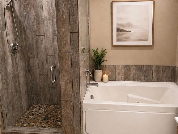 4th image of 5205 Oriole Dr #43