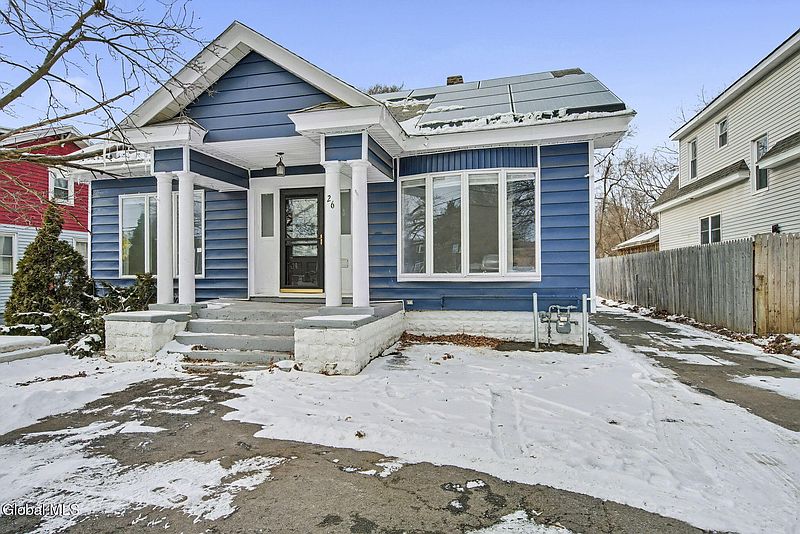2nd image of 26 Everett Road