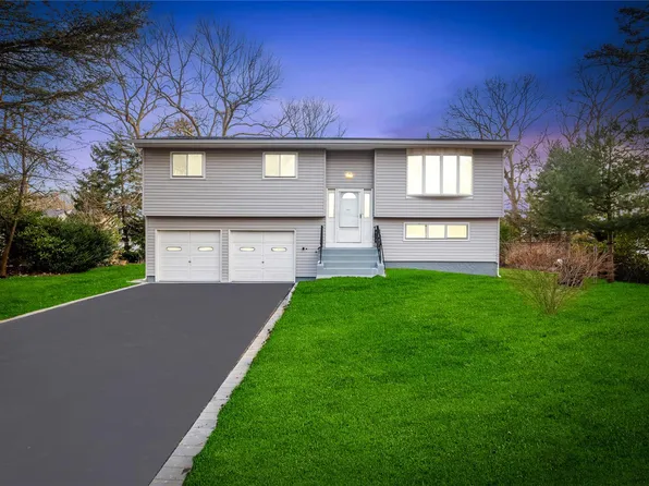 24 40th Street, Islip, NY 11751