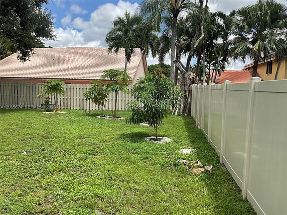 5th image of 760 Blue Ridge Way