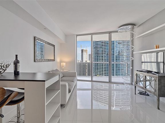 5th image of 465 Brickell Ave APT 2704