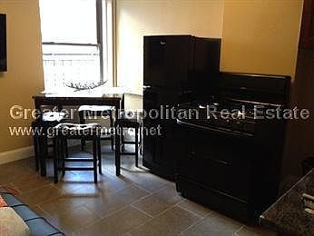 2nd image of 16 Battery St APT 3F