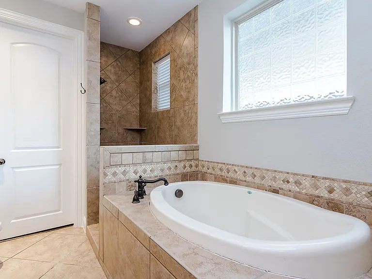 3817 Bowser Ave #C — Photo 4