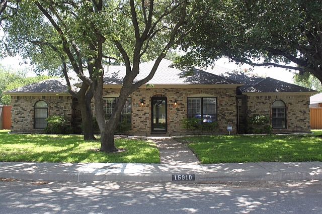 1st image of 15910 Longvista Dr