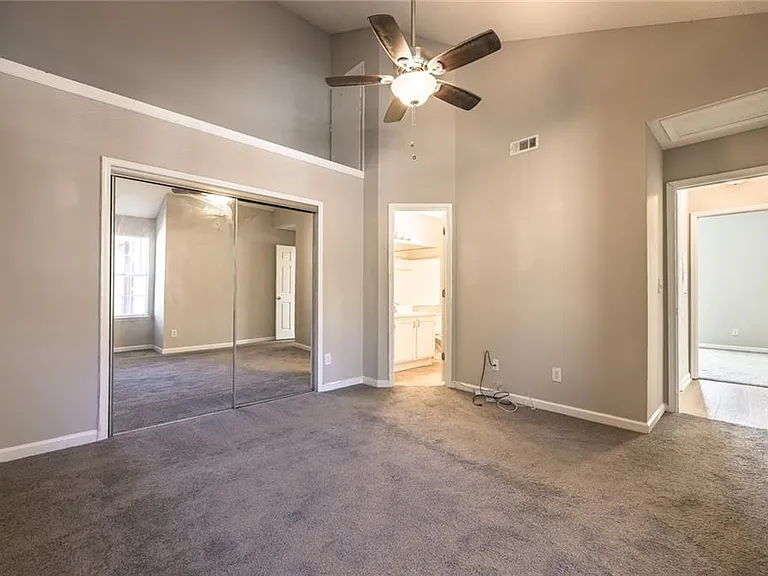 1107 Sandy Lane Dr — Photo 23