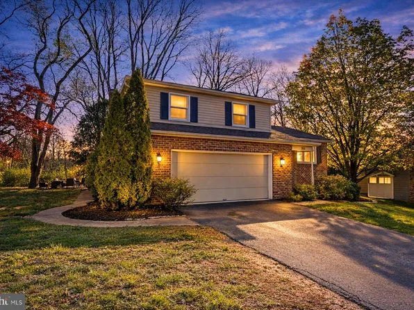 803 Dunbar Rd, Carlisle, PA 17013