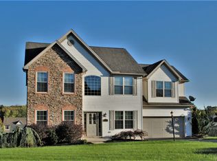 2790 Primrose Ln N, York, PA 17404