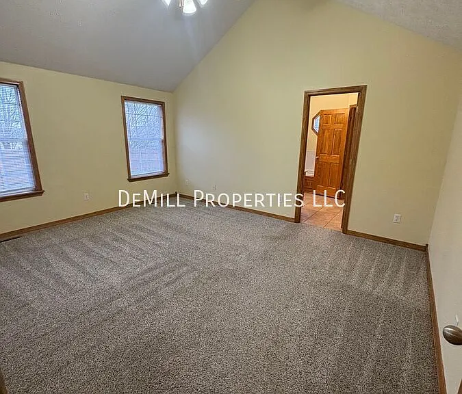 6010 N 7th Ave — Photo 10