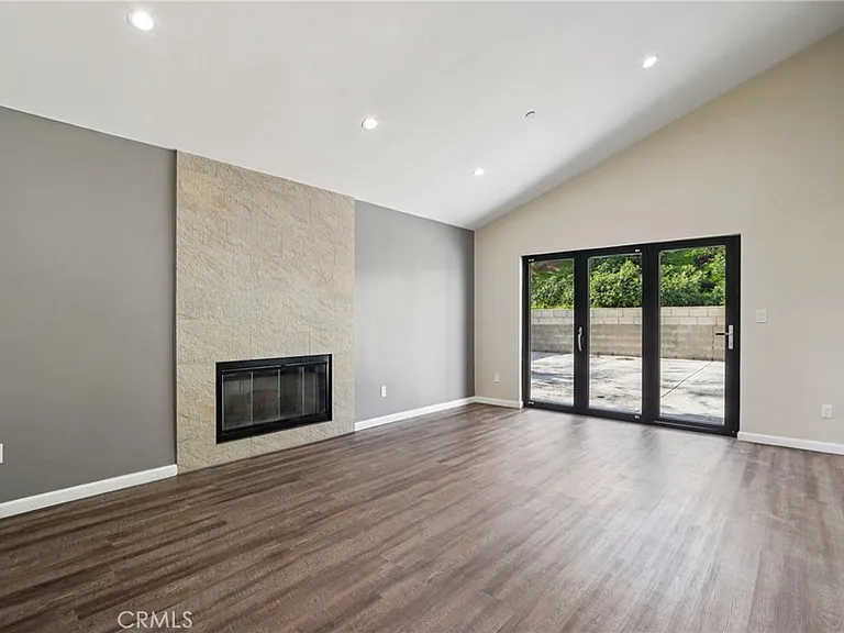 17465 Tuscan Dr — Photo 3