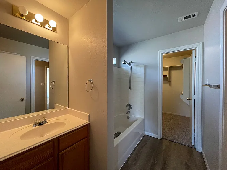 2405 Pintail Loop — Photo 6