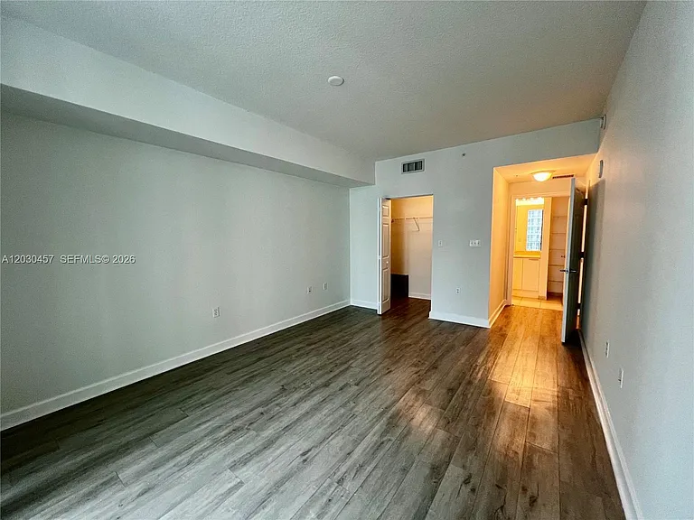 140 S Dixie Hwy #716 — Photo 12