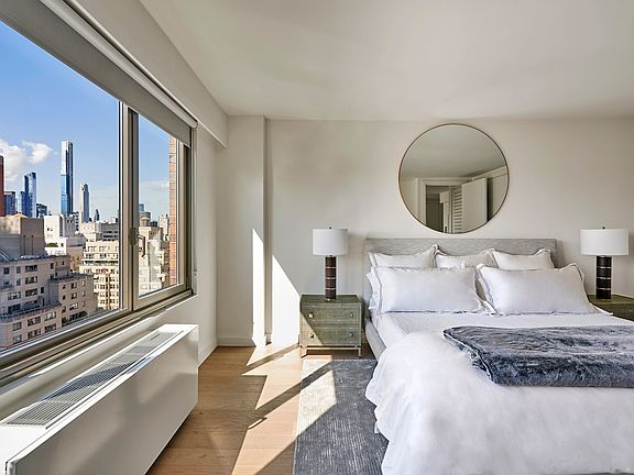 5th image of 220 E 72nd St APT 24A