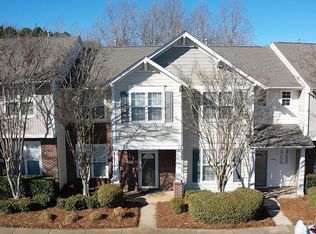 8480 Chaceview Ct, Charlotte, NC 28269