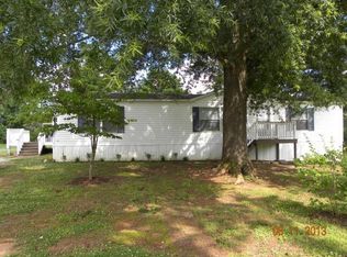 122 Tucker Rd, South Hill, VA 23970