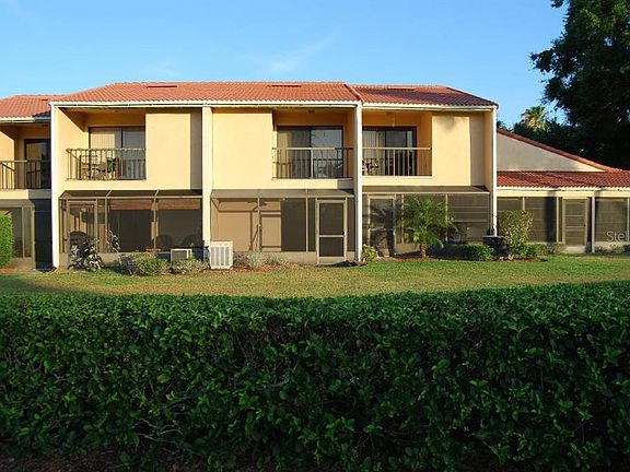 4th image of 733 Carpenters Way APT 37
