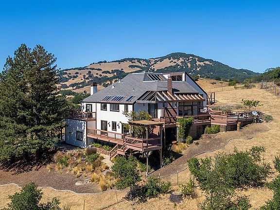 3rd image of 105 Bryan Drive