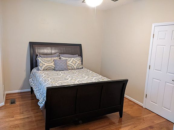 Main level bedroom
