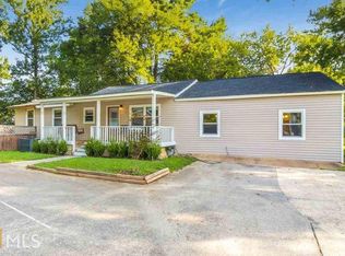 467 Page Rd, Rossville, GA 30741