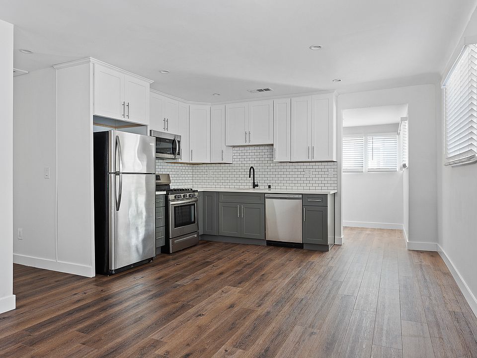 1st image of 3559 Percy St #4