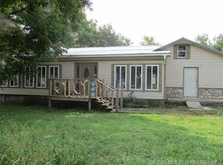 223 W Vine Ave, Barnsdall, OK 74002