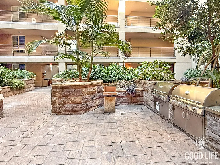 1480 Broadway #2327 — Photo 29