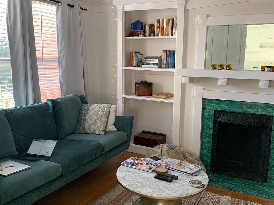 1st image of 453 Spruce St #453